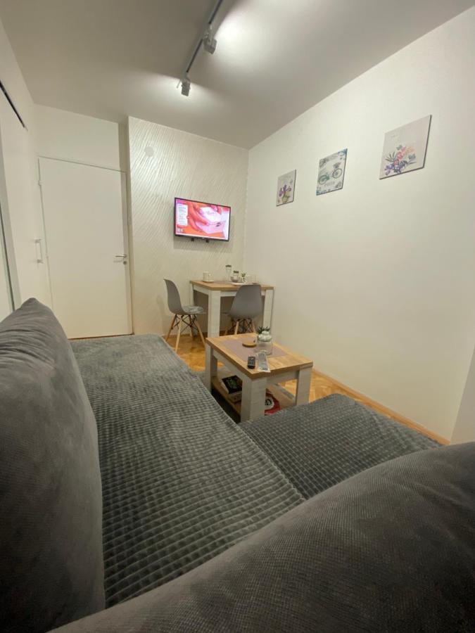Apartman Bonaca Nis Exterior photo